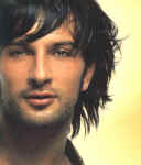 Tarkan2001_176.jpg (209696 bytes)