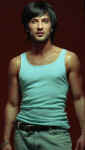 Tarkan2001_39.jpg (27967 bytes)