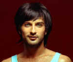 Tarkan2001_40.jpg (41069 bytes)