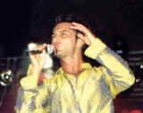 tarkan2061.jpg (74001 bytes)