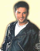 tarkan2524.jpg (63746 bytes)