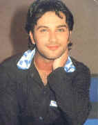 tarkan2562.jpg (83593 bytes)